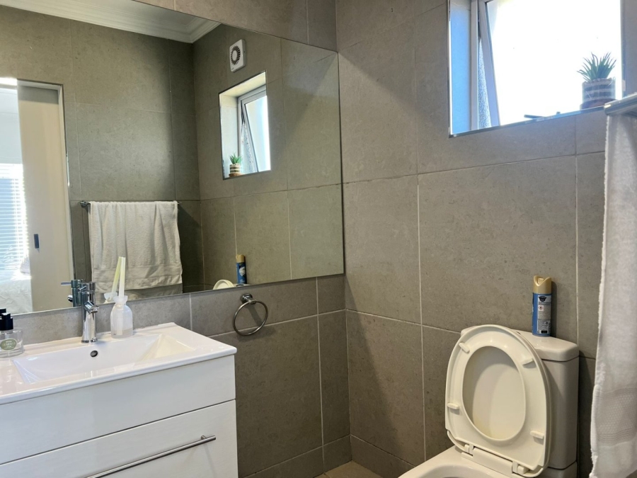 2 Bedroom Property for Sale in Burgundy Estate Western Cape